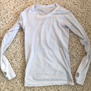 Lululemon running shirt